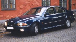 bmw 528.jpg