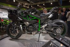 Kawasaki_Ninja_H2R_Side.jpg