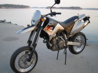 ktm640sm 008b.jpg