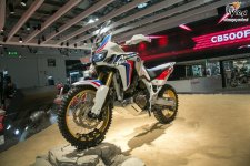 honda_crf1000l_africa_twin_my_2016_014.jpg