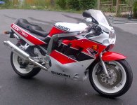 Suzuki GSX-R 750 1990.jpg