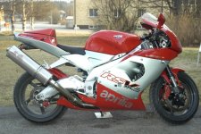 aprilia5.jpg