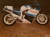 85 GSX-R 750.jpg