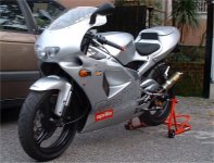 aprilia rs125silver sida.jpg