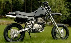 XR-motard-3.jpg