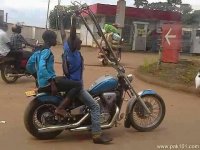 FunnyAmazingBikeRideHeavyPicPicturePhotoBlackPeopleIdeaCreateMotorCycleShowTafreehStyle_lyuge_...jpg