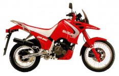 Suzuki-DR750S-88-4.jpg