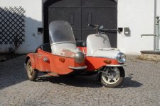 Čezeta_502_with_Druzeta_sidecar.jpg