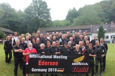 CB1100R INT MEETING 2018 group-photo.jpg