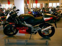 aprilia rs125 -02 mindre.jpg