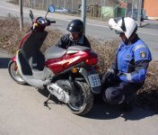 moped_polis.jpg