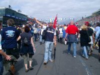 grand prix - uffe på start-och målrakan efter michael schumachers seger i säsongens första f1.jpg