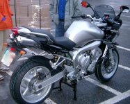 fz6bike2.jpg