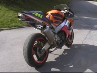 fireblade snettbakifrån.jpg