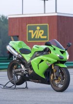 kawasaki-zx10r-06-bikepics-422898.jpg