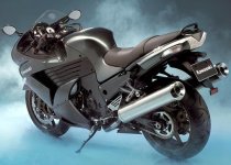 ZZR14002_web.jpg